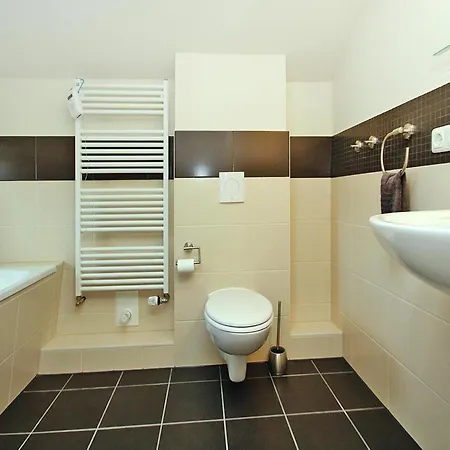 Min Kaat, Дом отдыха *